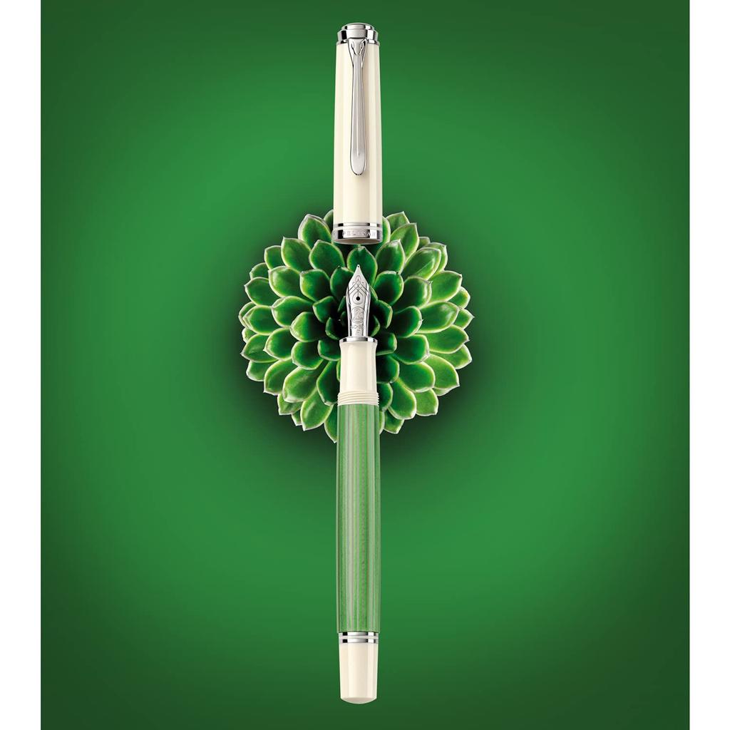 Pelikan Pelikan Fountain Pen EF Extra Fine Point Souveraine Green White M605 Limited Regular Imported Product