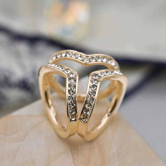 Scarf Button Three-Ring Design Rhinestones Inlaid Scarf Buckle Korean Style Scarves Shawls Scarf Fastener Jewelry Accessory