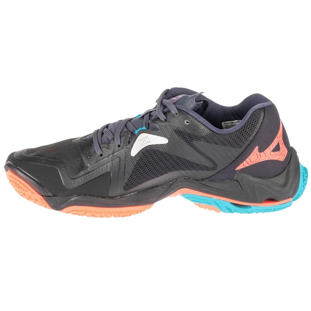 Sports Shoes Mizuno black Wave Lightning Z8