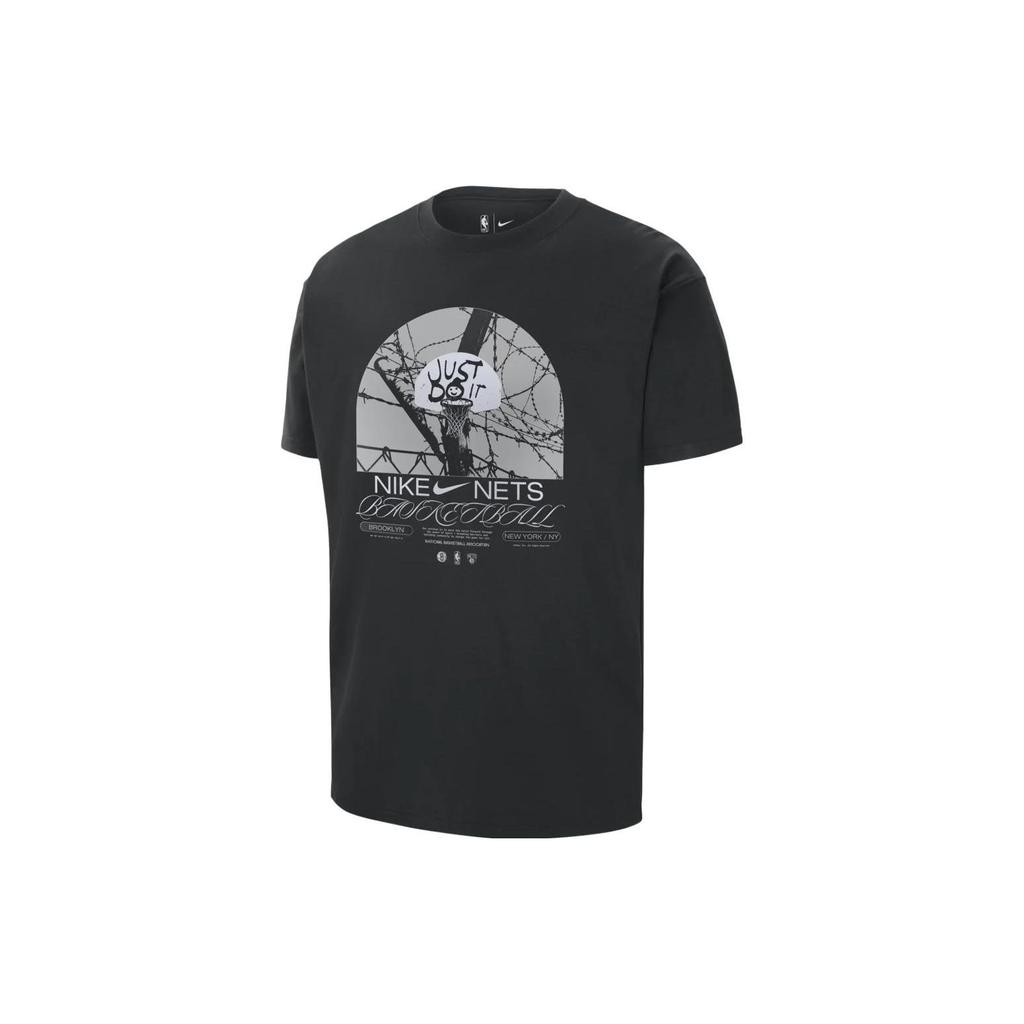 Nike X NBA Courtside Brooklyn Nets Графический принт Свободная баскетбольная рубашка с коротким рукавом Мужские топы черного цвета DR6289-010