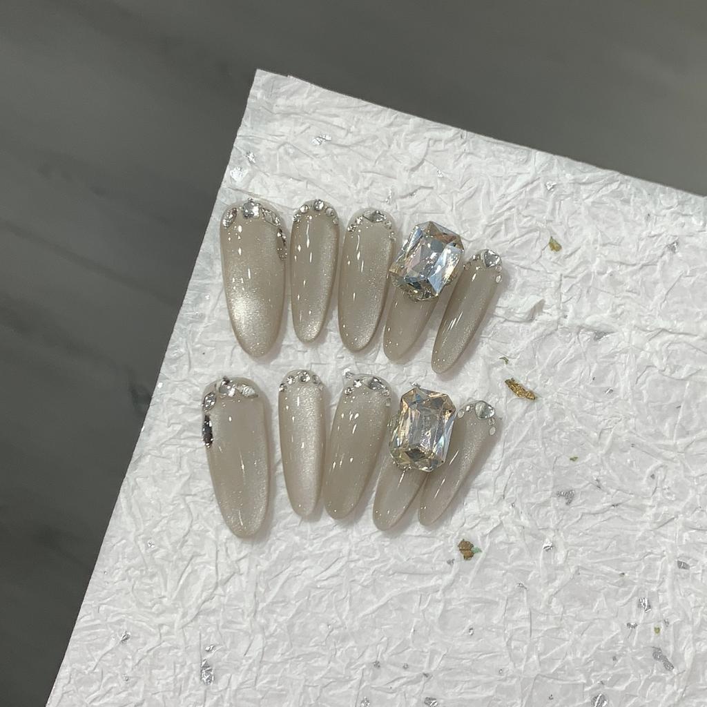 Simple Three-dimensional Stacked Diamonds and Cat Eye-year Removable Nail Stickers