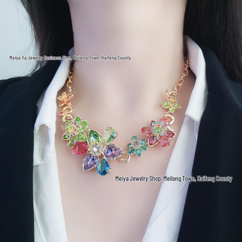 Shi Family Ldyllia Flower Pendant Necklace, Open Ring, and Elegant Colored Earring Set