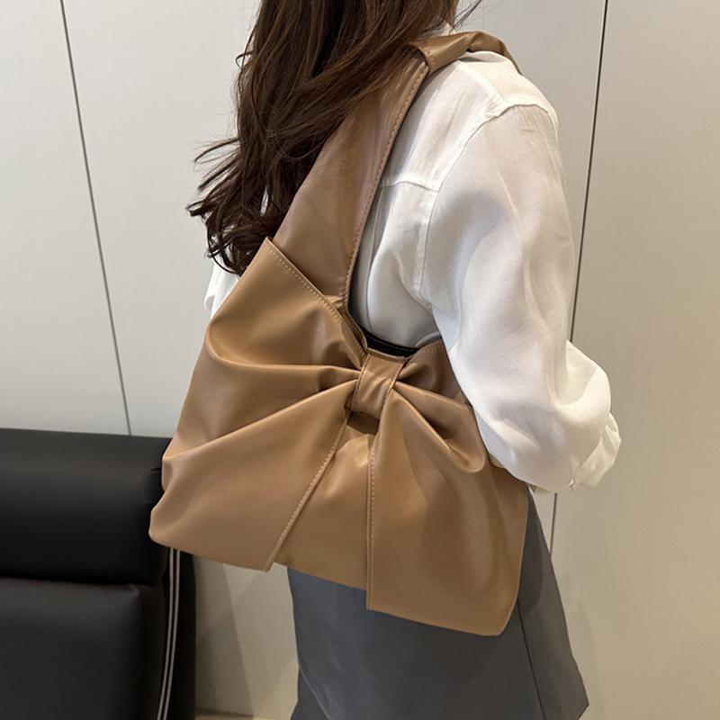 Повседневная наплечная сумка для женщин Новая милая и простая сумка подмышку Дизайн с бантом Большая вместимость Сумка CLE