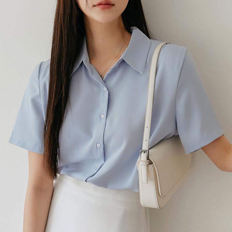 Женская облегающая однотонная летняя блузка с французской драпировкой