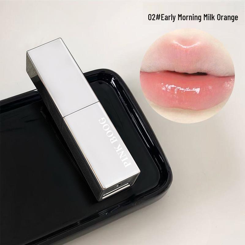 Увлажняющий бальзам для губ Chic Glow: Коллекция Dewy Nude