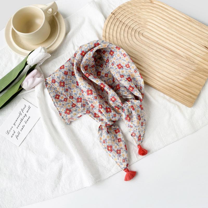 Small Fresh And Sweet Silk Scarf Square Scarf High-End Cute Style With Cotton And Linen Small Square Scarf Women'S Scarf Fringed Pendant