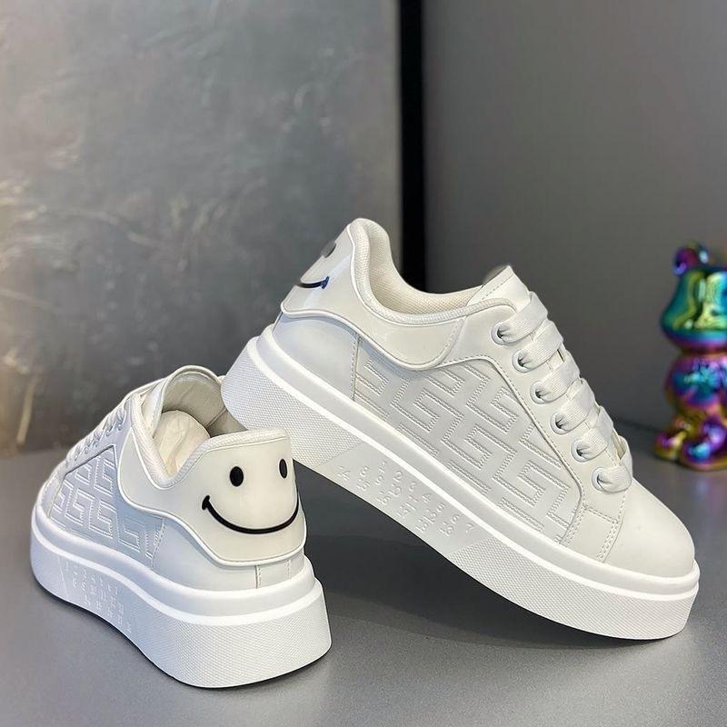 Men's Shoes Summer New Breathable Thick-soled Heightening Board Shoes Fashionable Versatile Sports and Leisure Shoes Men's White Shoes