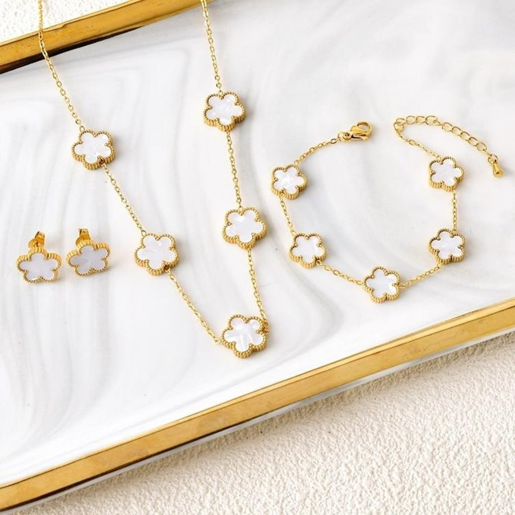 Hot Sale 3Pcs Stainless Steel 18k Gold-Plated Five-Leaf Flower Necklace Earrings Bracelet Zircon Set For Woman Zircon Clover