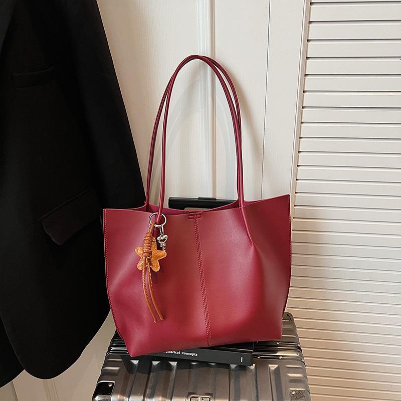 Ретро сумка женская большой вместимости 2025 новая осенне-зимняя универсальная на плечо подмышку повседневная рабочая сумка-тоут для поездок