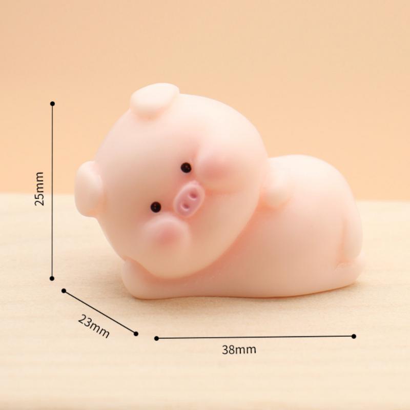 Resin Ornaments Cute Cartoon Pig Doll Ornaments Mini Home Figurines Miniatures Desktop Decor Car Ornament Decoration Accessories