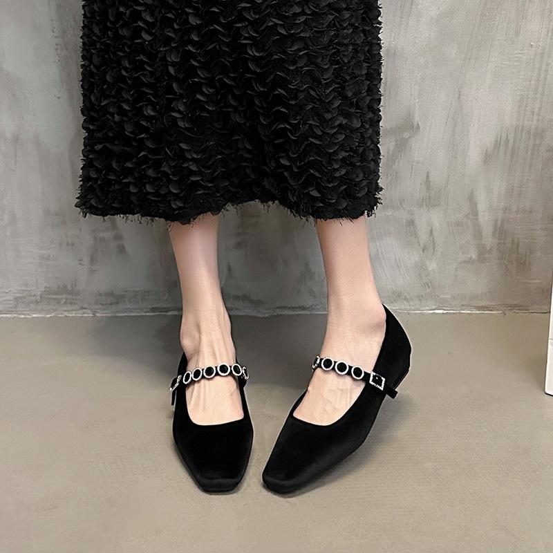 Женские туфли-лодочки с квадратным носком, новинка ранней весны, бархатная поверхность, низкий каблук, легкий вырез, толстый каблук, темпераментные туфли Мэри Джейн