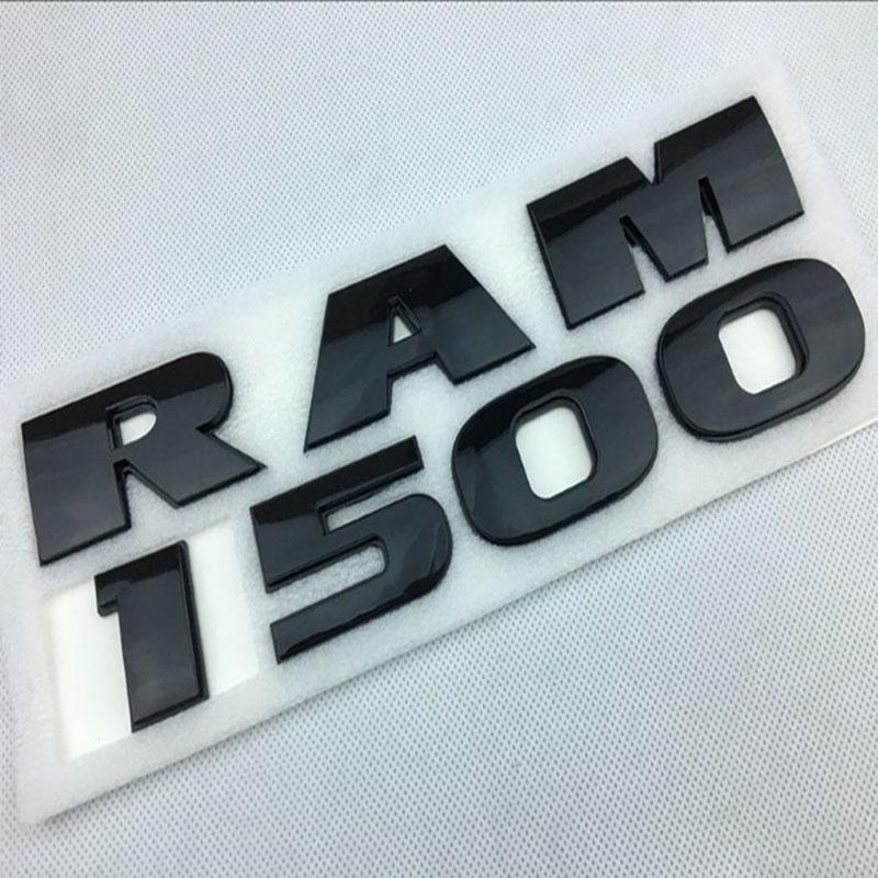 Набор эмблем и шильдиков черного цвета для Dodge Ram 1500 для придания автомобилю элегантного вида**