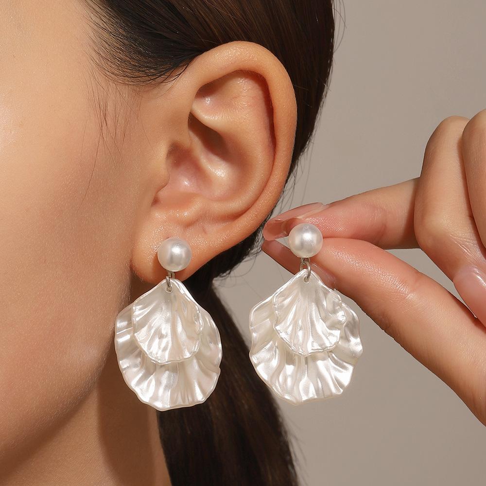 New Shell Style Women Earrings Simple Versatile Earrings Sweet Fan Shell Earrings