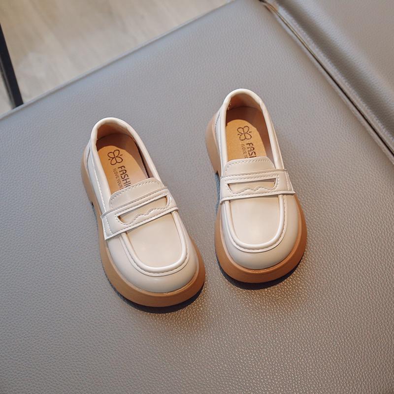 Обувь для школьной формы в Великобритании 2024 года, новые, простые, нескользящие, с круглым носком, детские мокасины, повседневная обувь из корейского полиуретана с круглым носком