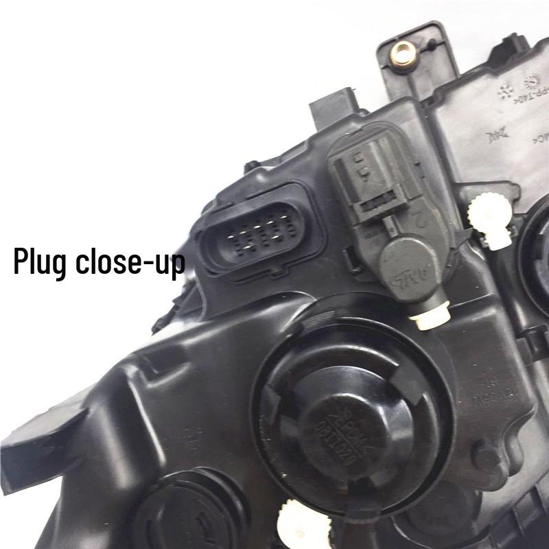 Headlight Assembly for Zhonghua V5 (Ages 12-13) - Front Combination Lamp