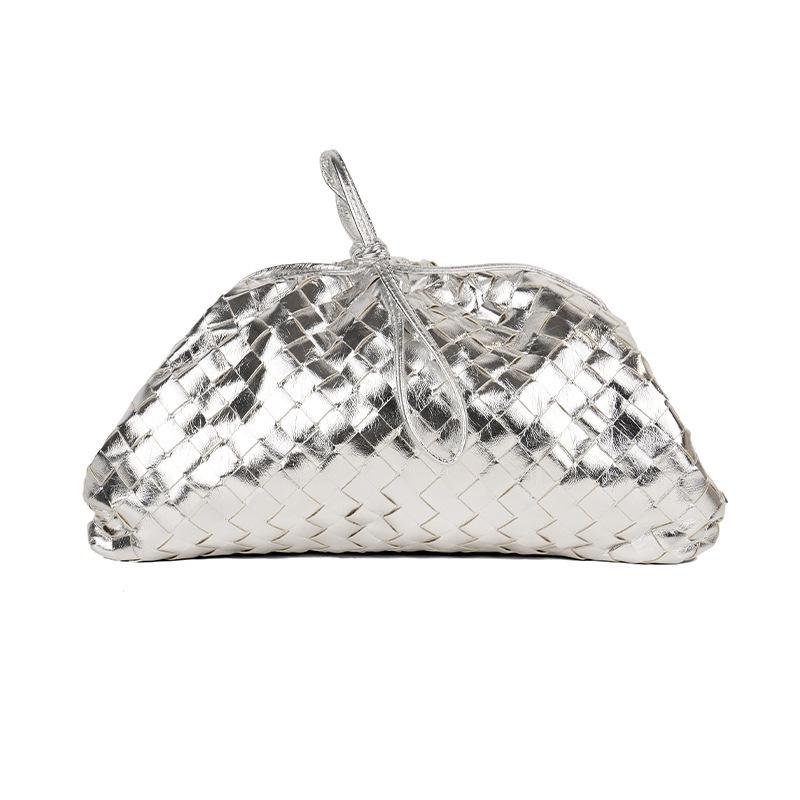 Сумка-кроссбоди Cloud Dumpling весна/лето 2023 года со складками – модели для ношения в руке, на плече и под мышкой