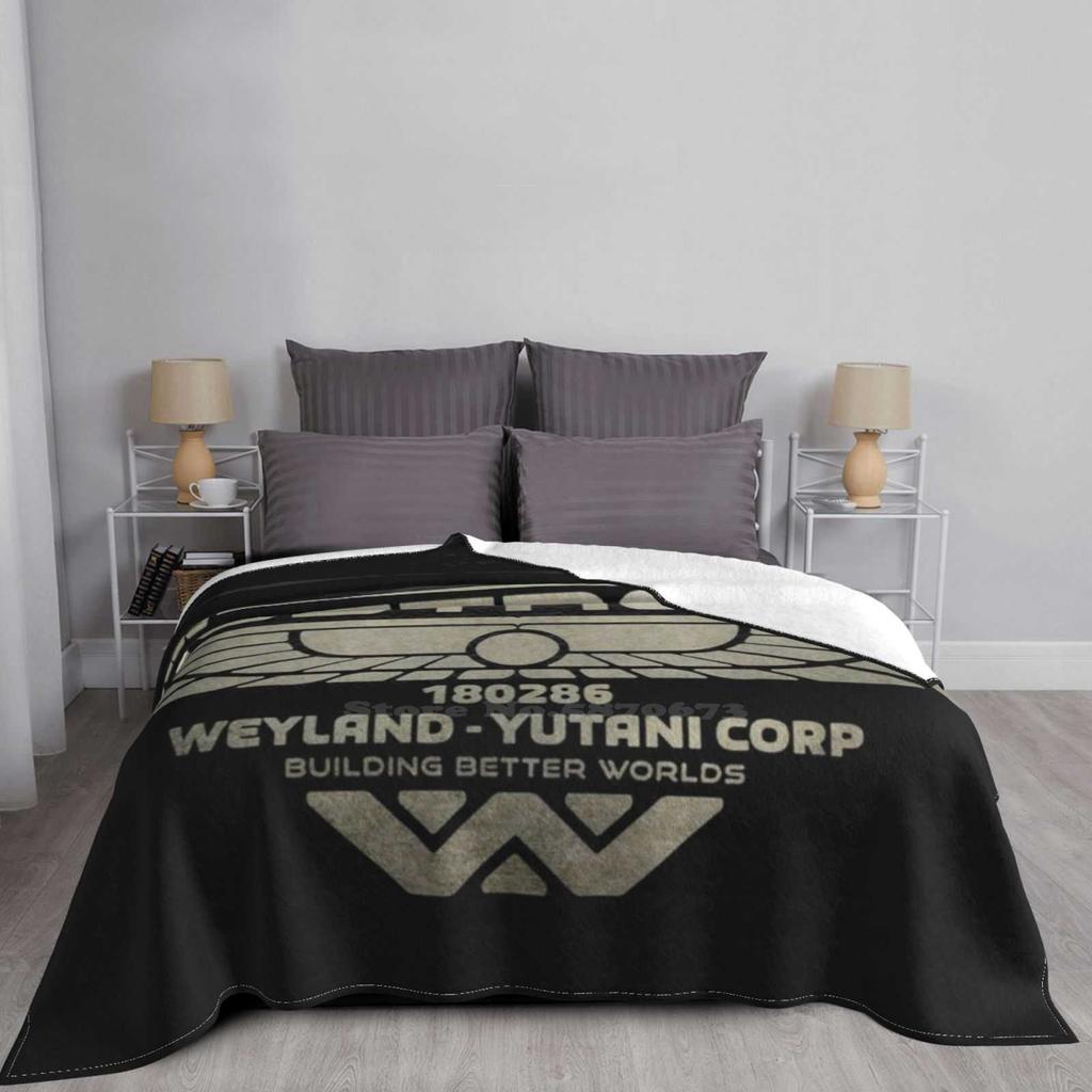 - Alien Soft Warm Light Thin Blanket Aliens Film Horror Xenomorph Sci Fi Science Fiction Corporation Movies Scifi Facehugger