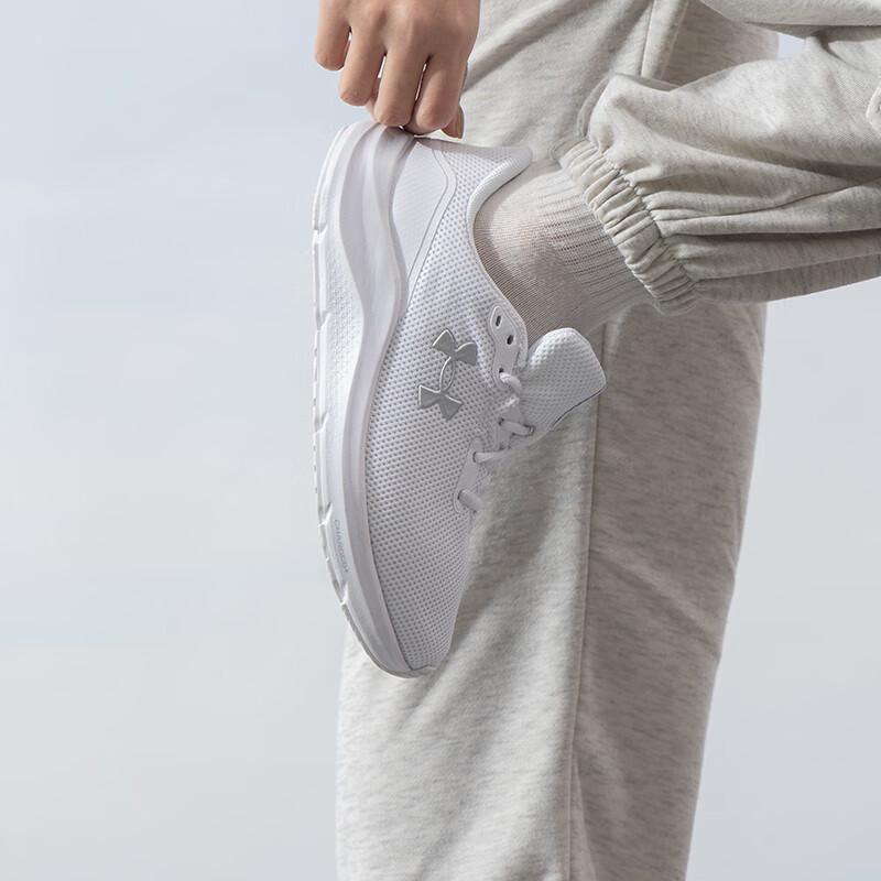 Under Armour Женские кроссовки для бега 3028261