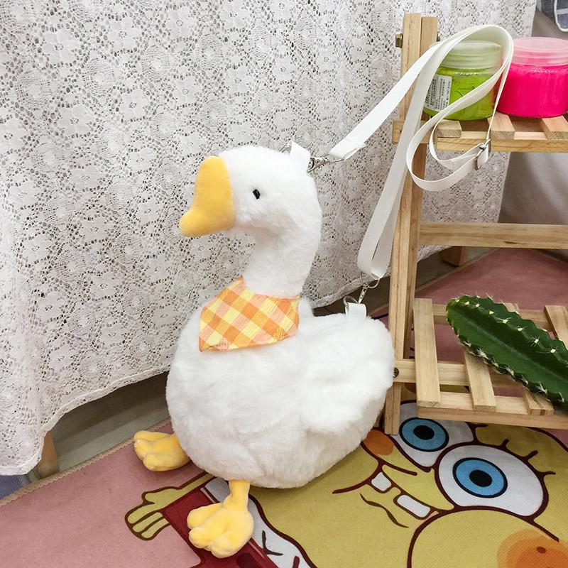 Duck Soft Plush Round Shoulder Bag For Teens Fashionable Girls Trendy Accessory