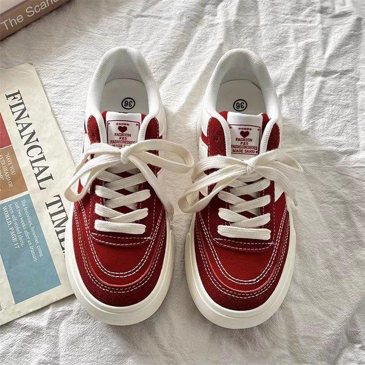 Трендовая парусиновая женская обувь Весенне-осенний сезон Новое чувство дизайна Универсальные кеды Темпераментные маленькие белые туфли