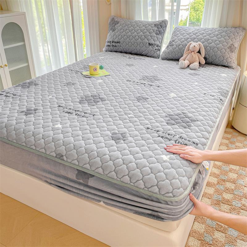 Утолщенный хлопковый чехол для кровати, односпальный чехол для кровати, коралловый бархат, молочный бархат, зимний матрас, нескользящий защитный чехол