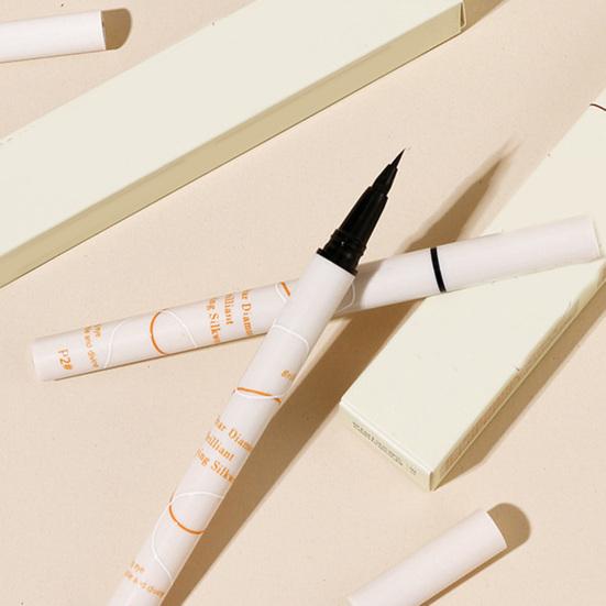 Нежная текстура Профессиональная легкая подводка для глаз Удаление жидкой ручки