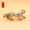 Подвеска-брелок Lucky Tiger из латуни: Автомобильное украшение в китайском стиле для удачи