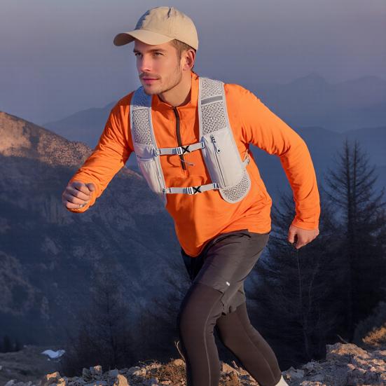 Hydration Backpack Breathable Hiking Vest with Water Bladder Men Women Outdoor Sports Daypack for Trail Running Cycling Mountaineering