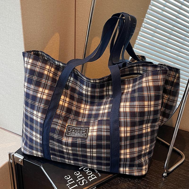 Большая вместительная сумка в клетку для женщин, новая сумка на одно плечо для поездок на работу и обратно для женщин, студенческая сумка для занятий в колледже