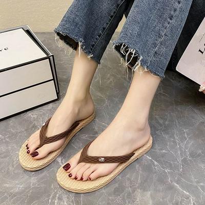 Пляжные женские шлепанцы мягкая подошва нескользящие прохладные тапочки модные плоская подошва для улицы дома с пальцем