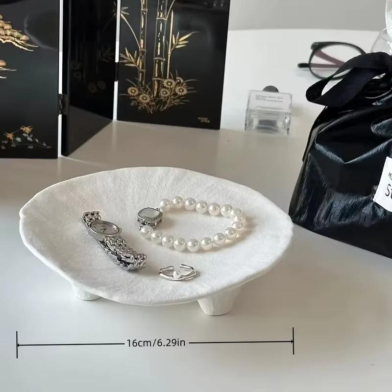 Creative Ceramic Jewelry Tray with Unique Three-Legged Artistic Design Multifunctional Oval Desktop Accessory Tray