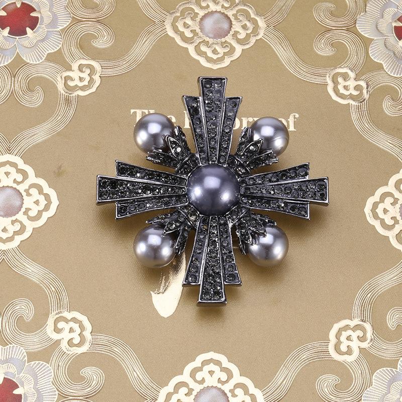 Vintage Baroque Pearl Brooch Exaggerated Cross Brooch Brooch Fashion Multifunctional Clothing Accessories