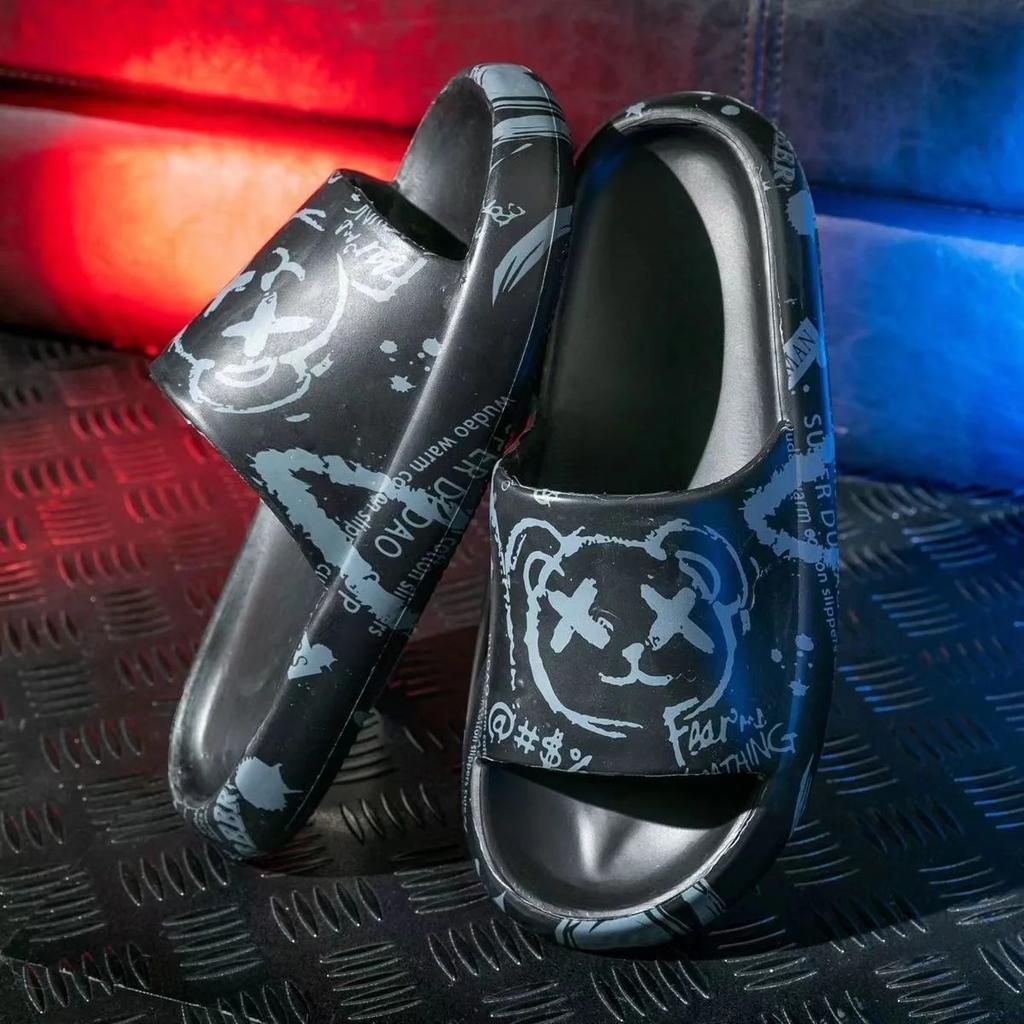 Fashion Anime Printing Slippers Men's Sandals Summer Couple Slippers Fashion Thick Bottom Anti-slip Slip-on Holidays Beach Shoes 2025