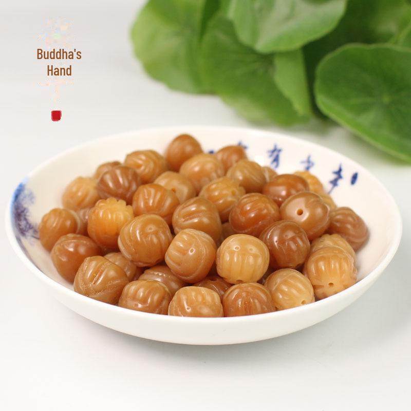 Браслет из резного корня Бодхи «Рука Будды»: Белый нефрит и бусины из косточек бодхи, кулон «Руки вместе»