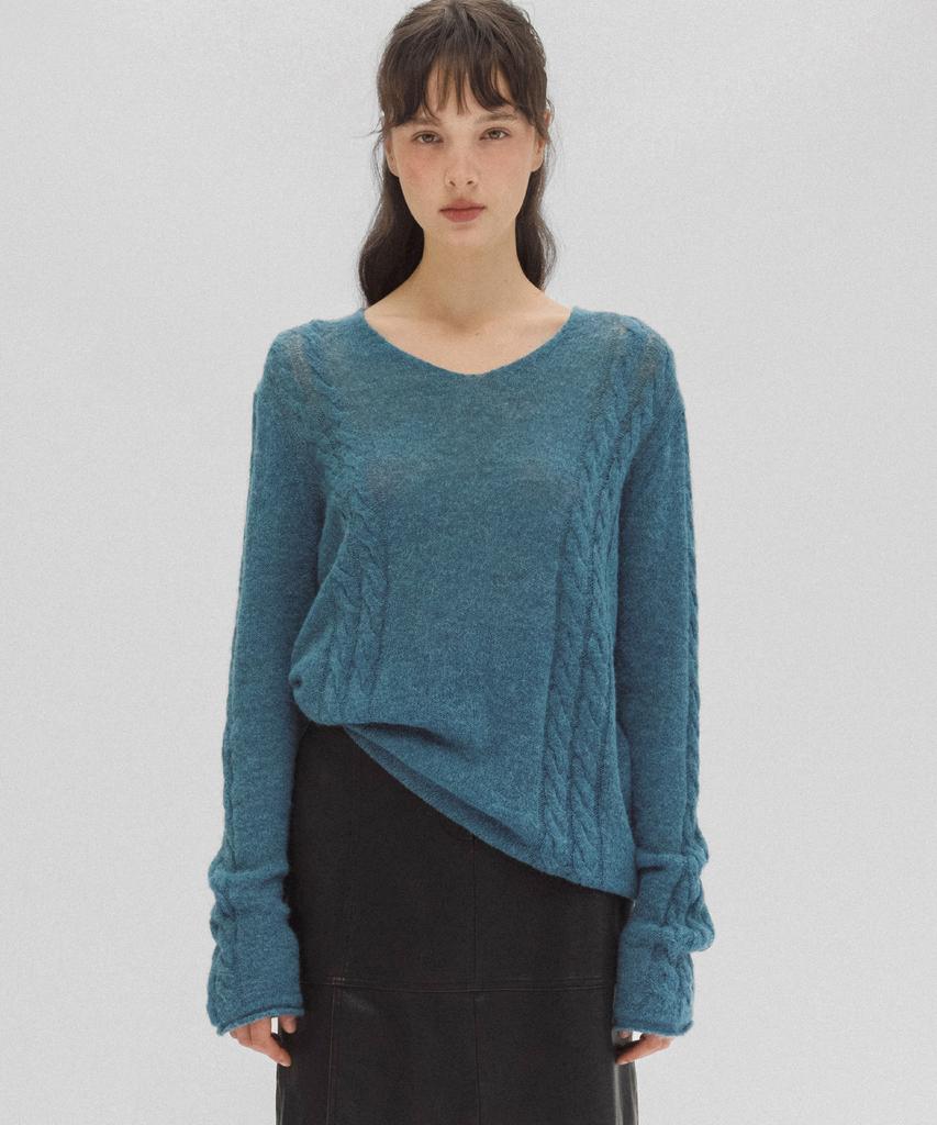 ANDNEEDS Deep V-Neck Cable Knit (Blue)