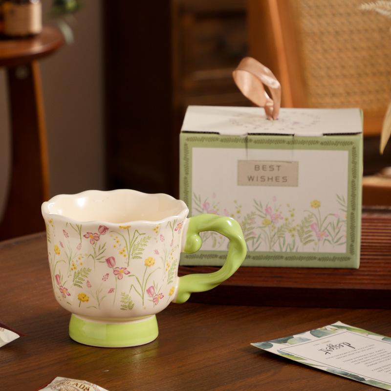 Ретро Кружка с Цветком и Керамическая Изысканная и Красивая Чашка для Питья Завтрак Кофе Сувенир для Девочек