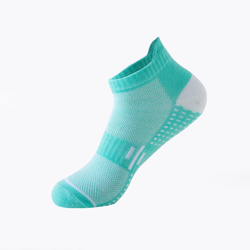 Мужские дышащие сетчатые летние носки - повседневный спортивный стиль в черном, белом и сером цветах.