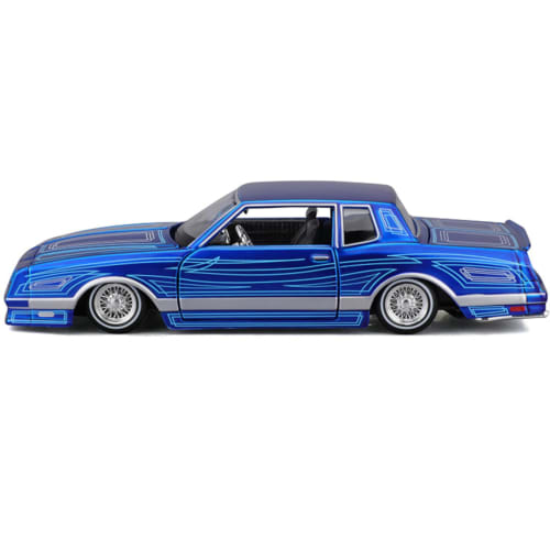 Maisto 1/24 scale Chevrolet Monte Carlo 1986 Blue Custom Lowriders Series / Diecast Model Car, Finished Product 32542