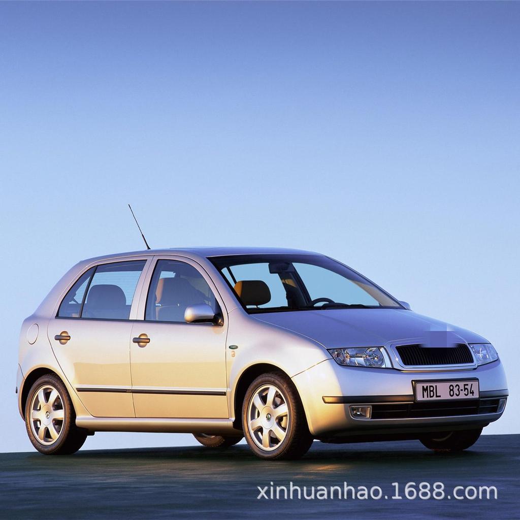 Совместимо с Skoda Fabia 1999-2007: Крышки фар и прозрачные корпуса ламп.