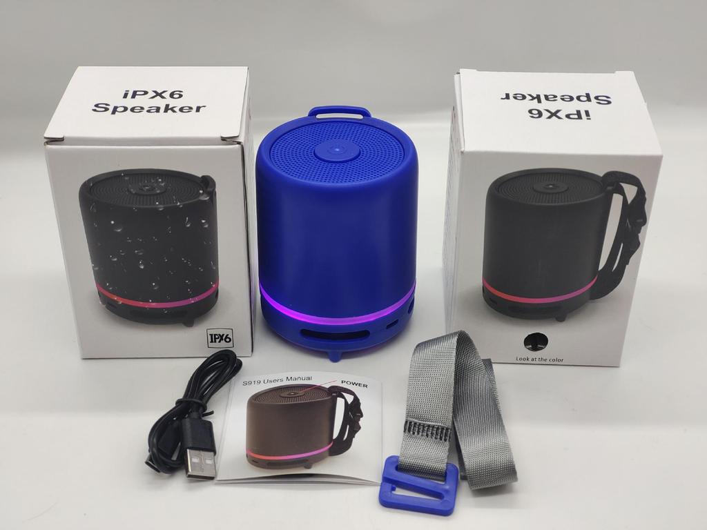 Водонепроницаемая Bluetooth-колонка с семицветной LED-подсветкой, класс защиты IPX6, для использования в помещении и на улице