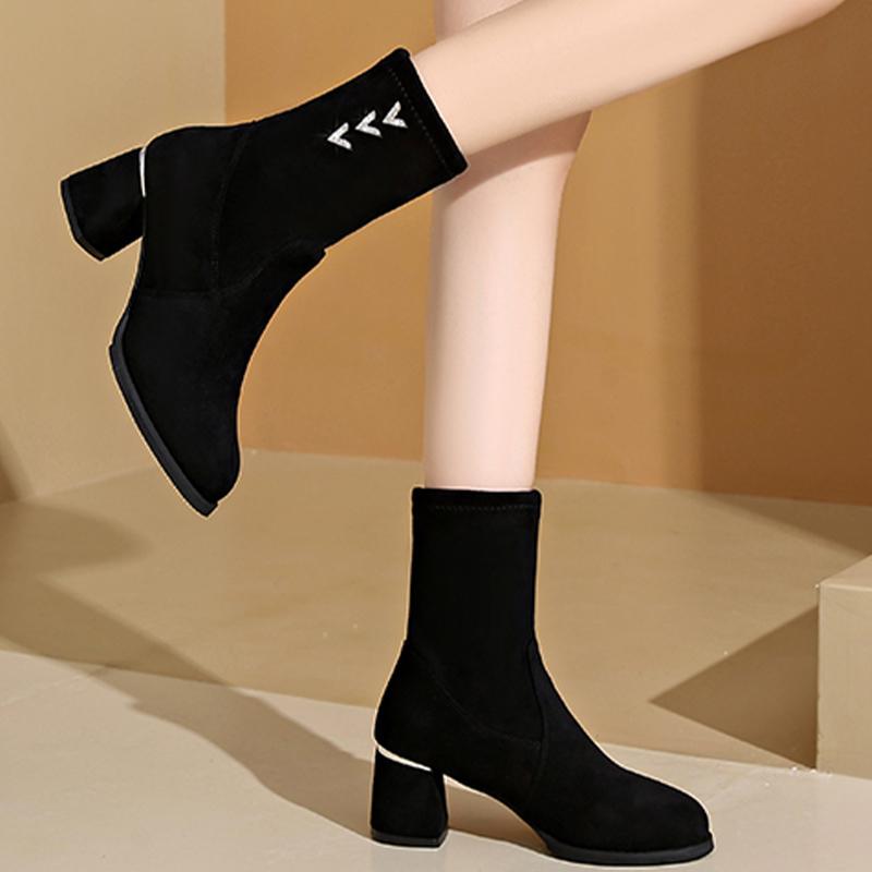 Женские зимние ботильоны из замши на среднем каблуке, дизайнерские классические ботинки челси, зимние 2024, новые трендовые гладиаторские ботинки