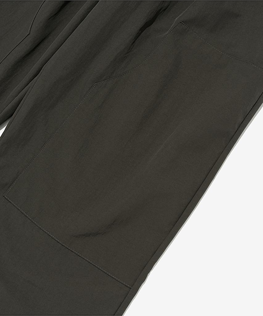 OTHERFITS Широкие нейлоновые брюки с боковой лямкой (хаки)