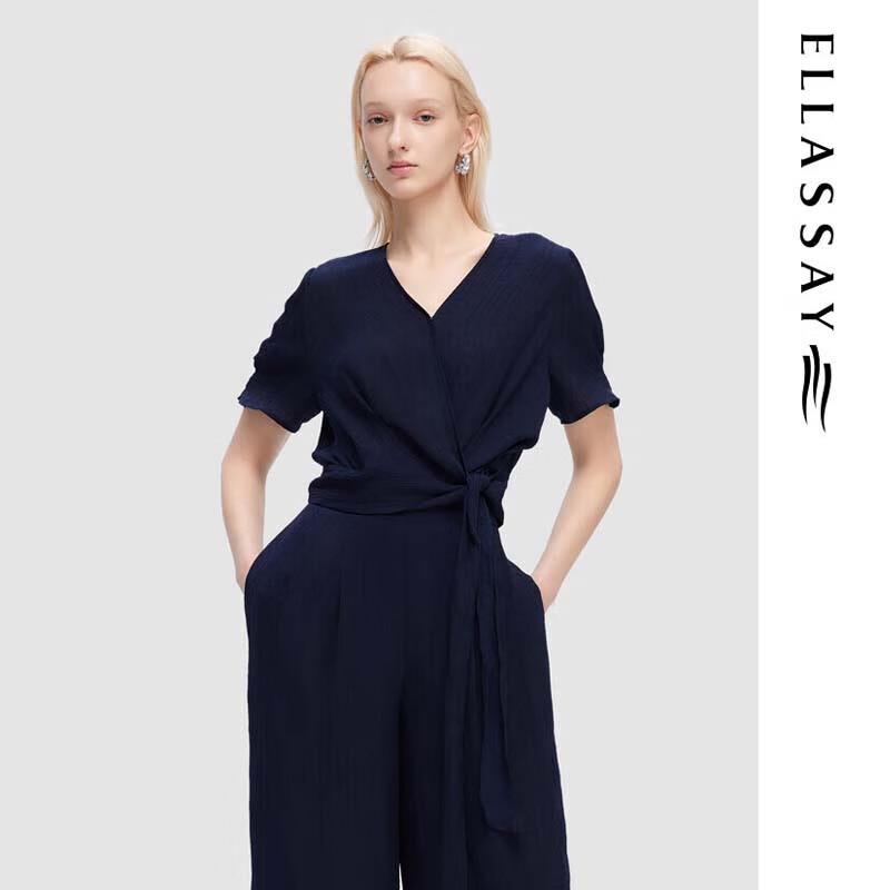 ELLASSAY Women's V-Neck Slim-Fit Blouse
