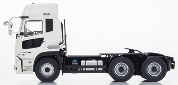 Kyosho Оригинальная масштабная модель UD Quon GW 6x4 Седельный тягач Белый 1/43 (Готовый продукт)