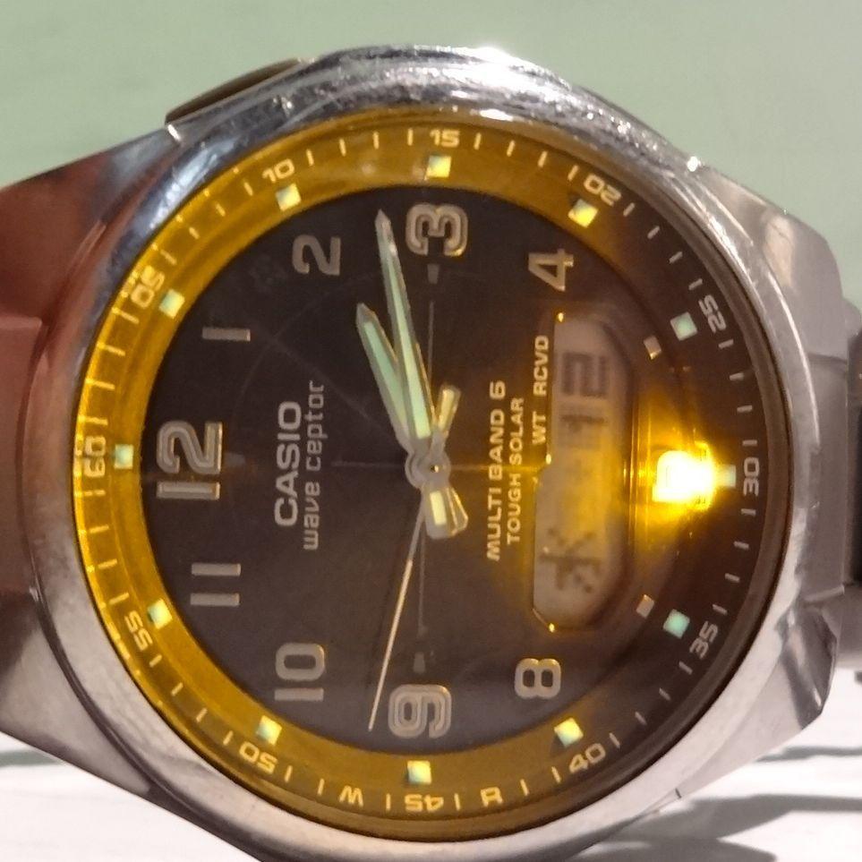 Б/у Полностью металлические солнечные радиочасы WAVE CEPTOR WVA-M600, рабочие, хорошее состояние