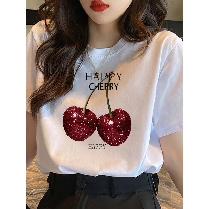 Женская футболка с коротким рукавом и принтом "Счастливая вишня" - Белая, свободного кроя, с круглым вырезом и логотипом Happy Cherry (Европейский размер)