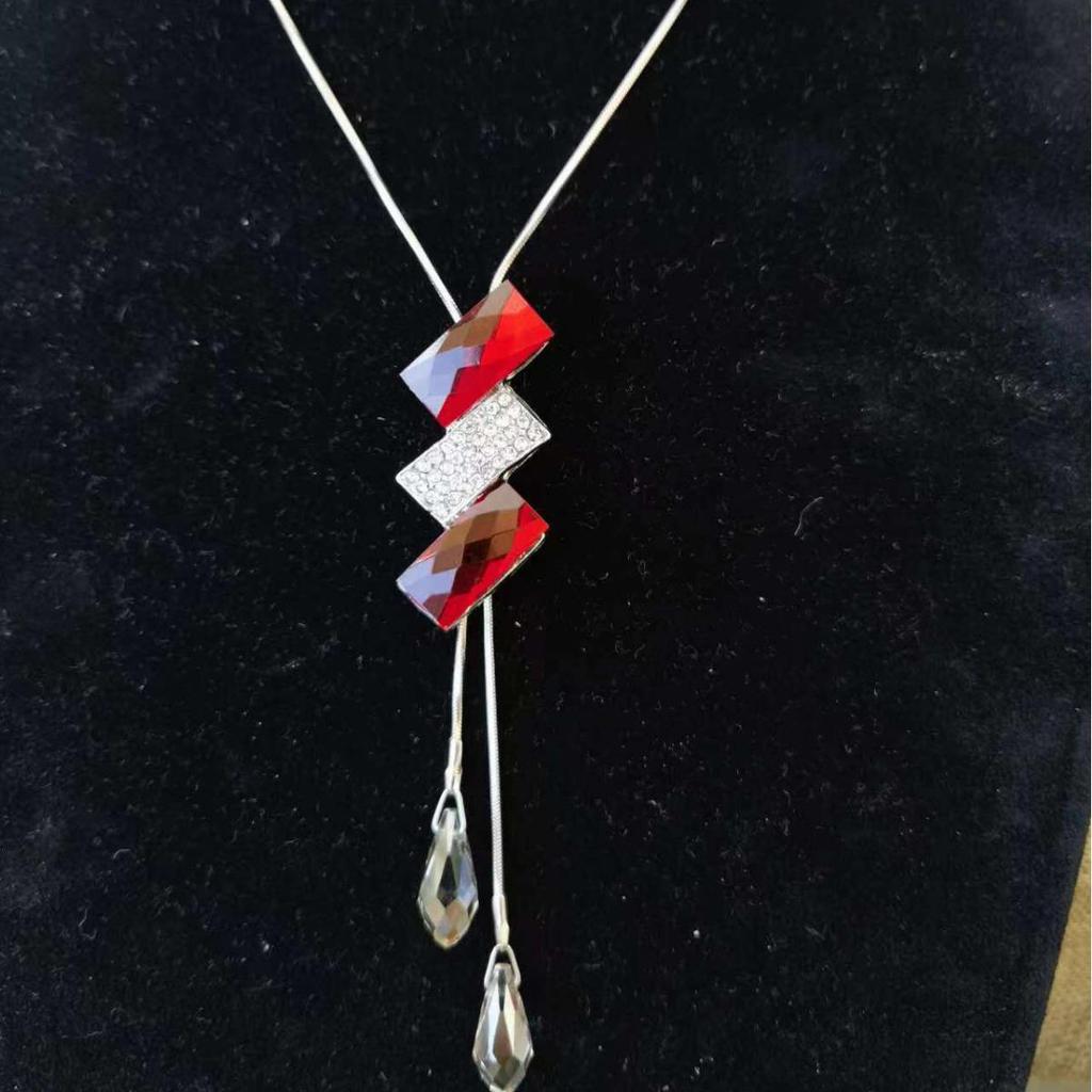 Элегантное ожерелье-цепочка с кисточкой для женщин - Универсальный, высококлассный европейский и американский дизайн для осенне-зимней моды