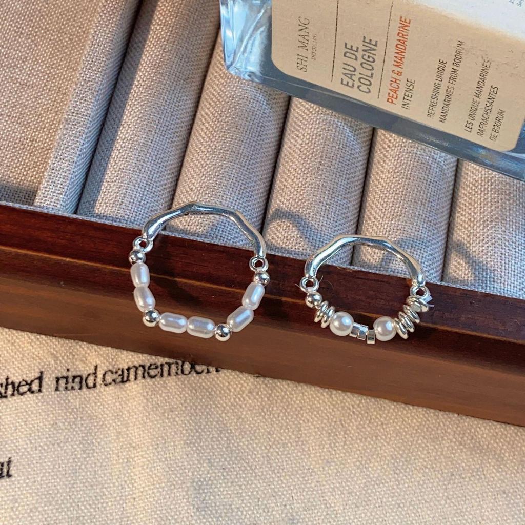 Unique Design Silver Pearl Ring: Chic and Versatile Fashion Ring for Women