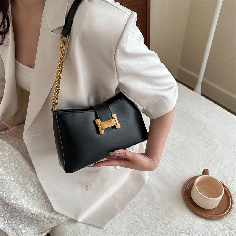 2024 Весна Новая Мода Ретро Сумка на Плечо и Через Плечо - Универсальная Текстурированная Сумка-Подмышка для Поездок на Работу