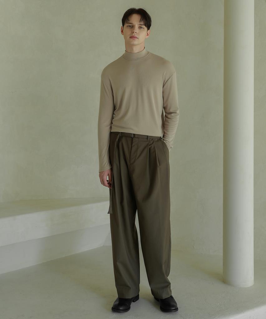 ESN Half Turtleneck Knit T-Shirt Beige